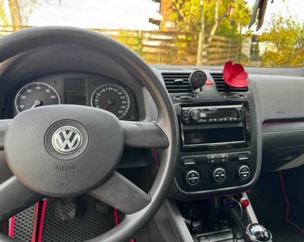 Черный Фольксваген Гольф, объемом двигателя 1.4 л и пробегом 214 тыс. км за 5490 $, фото 18 на Automoto.ua