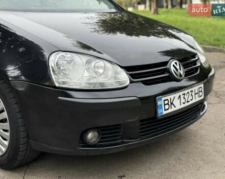 Черный Фольксваген Гольф, объемом двигателя 1.97 л и пробегом 418 тыс. км за 4650 $, фото 14 на Automoto.ua