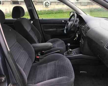 Черный Фольксваген Гольф, объемом двигателя 1.9 л и пробегом 250 тыс. км за 1700 $, фото 8 на Automoto.ua