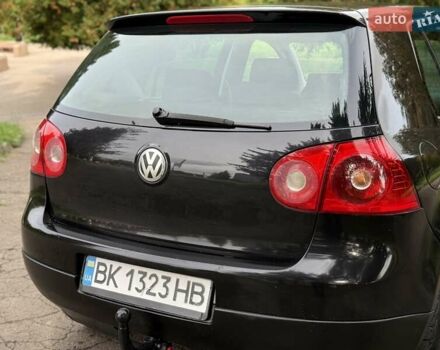 Черный Фольксваген Гольф, объемом двигателя 1.97 л и пробегом 418 тыс. км за 4650 $, фото 21 на Automoto.ua