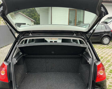 Черный Фольксваген Гольф, объемом двигателя 1.6 л и пробегом 211 тыс. км за 5400 $, фото 34 на Automoto.ua