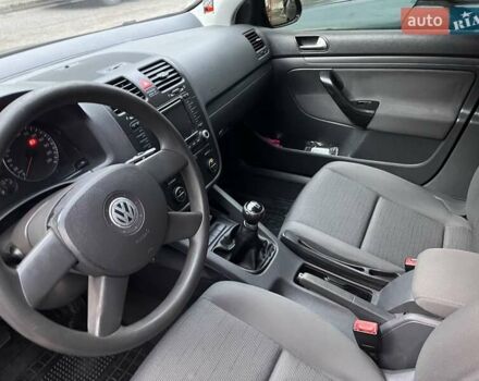 Чорний Фольксваген Гольф, об'ємом двигуна 1.4 л та пробігом 211 тис. км за 5000 $, фото 5 на Automoto.ua