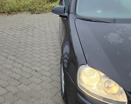 Черный Фольксваген Гольф, объемом двигателя 1.4 л и пробегом 220 тыс. км за 5600 $, фото 7 на Automoto.ua