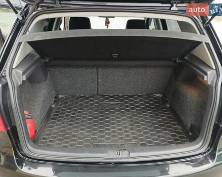 Черный Фольксваген Гольф, объемом двигателя 1.4 л и пробегом 290 тыс. км за 4500 $, фото 15 на Automoto.ua