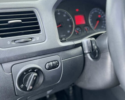 Чорний Фольксваген Гольф, об'ємом двигуна 1.6 л та пробігом 213 тис. км за 5800 $, фото 11 на Automoto.ua