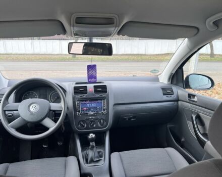 Черный Фольксваген Гольф, объемом двигателя 1.4 л и пробегом 224 тыс. км за 5150 $, фото 9 на Automoto.ua