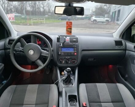 Черный Фольксваген Гольф, объемом двигателя 1.9 л и пробегом 333 тыс. км за 4200 $, фото 7 на Automoto.ua