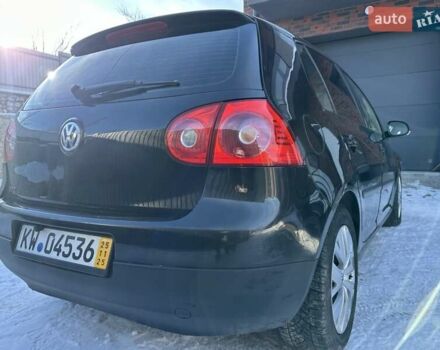 Черный Фольксваген Гольф, объемом двигателя 1.6 л и пробегом 245 тыс. км за 4900 $, фото 24 на Automoto.ua