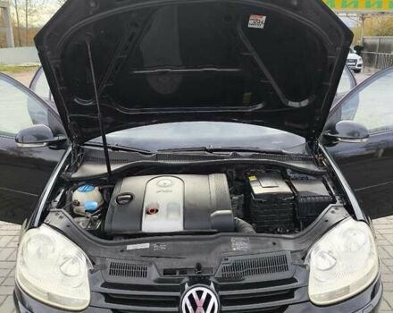 Фольксваген Гольф 2004 в Сторожинце на Automoto.ua Черный Фольксваген Гольф, объемом двигателя 1.6 л и пробегом 307 тыс. км за 5850 $, фото 11 на Automoto.ua