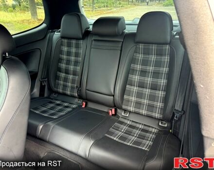 Чорний Фольксваген Гольф, об'ємом двигуна 2 л та пробігом 200 тис. км за 6000 $, фото 6 на Automoto.ua