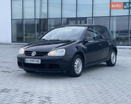 Черный Фольксваген Гольф, объемом двигателя 1.39 л и пробегом 233 тыс. км за 5400 $, фото 1 на Automoto.ua