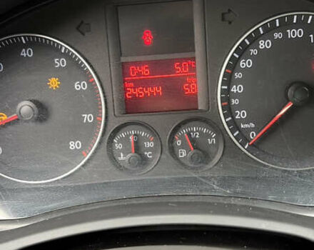 Фольксваген Гольф 2004 у Луцьку на Automoto.ua Чорний Фольксваген Гольф, об'ємом двигуна 1.39 л та пробігом 245 тис. км за 5000 $, фото 18 на Automoto.ua