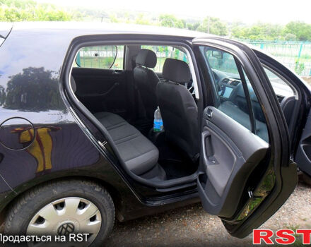 Чорний Фольксваген Гольф, об'ємом двигуна 1.4 л та пробігом 215 тис. км за 4900 $, фото 10 на Automoto.ua