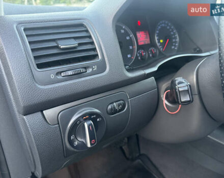 Черный Фольксваген Гольф, объемом двигателя 1.98 л и пробегом 313 тыс. км за 6200 $, фото 15 на Automoto.ua