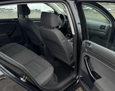 Чорний Фольксваген Гольф, об'ємом двигуна 1.6 л та пробігом 200 тис. км за 5600 $, фото 11 на Automoto.ua