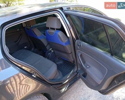 Черный Фольксваген Гольф, объемом двигателя 1.6 л и пробегом 251 тыс. км за 6200 $, фото 11 на Automoto.ua