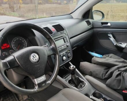 Черный Фольксваген Гольф, объемом двигателя 1.9 л и пробегом 306 тыс. км за 2200 $, фото 7 на Automoto.ua