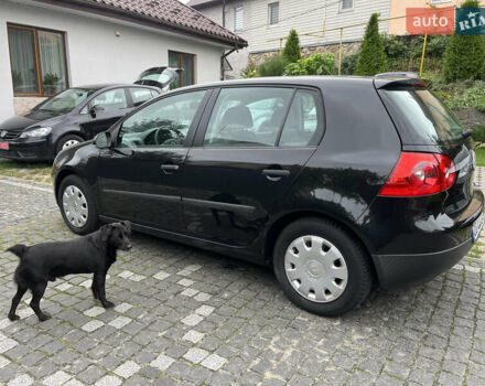 Черный Фольксваген Гольф, объемом двигателя 1.6 л и пробегом 211 тыс. км за 5400 $, фото 11 на Automoto.ua