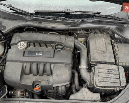 Черный Фольксваген Гольф, объемом двигателя 1.6 л и пробегом 193 тыс. км за 5150 $, фото 26 на Automoto.ua