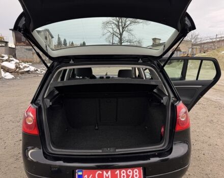 Чорний Фольксваген Гольф, об'ємом двигуна 1.6 л та пробігом 200 тис. км за 5600 $, фото 13 на Automoto.ua