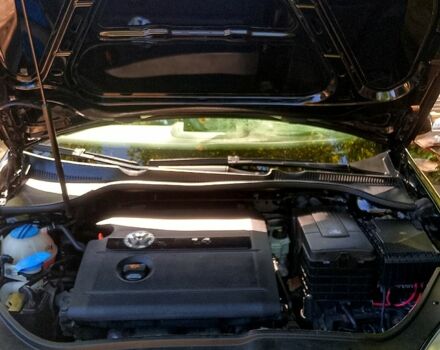 Черный Фольксваген Гольф, объемом двигателя 1.4 л и пробегом 230 тыс. км за 5450 $, фото 4 на Automoto.ua