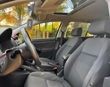 Черный Фольксваген Гольф, объемом двигателя 1.4 л и пробегом 214 тыс. км за 5490 $, фото 19 на Automoto.ua