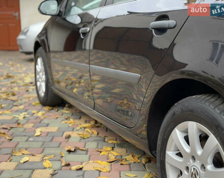 Черный Фольксваген Гольф, объемом двигателя 1.4 л и пробегом 270 тыс. км за 5049 $, фото 8 на Automoto.ua