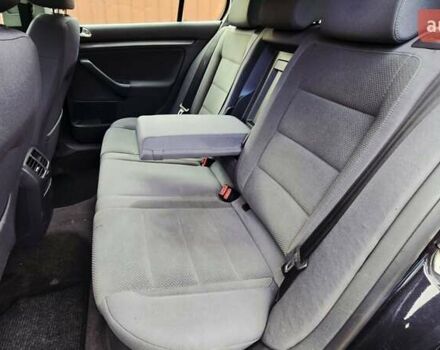 Чорний Фольксваген Гольф, об'ємом двигуна 1.6 л та пробігом 221 тис. км за 7399 $, фото 54 на Automoto.ua