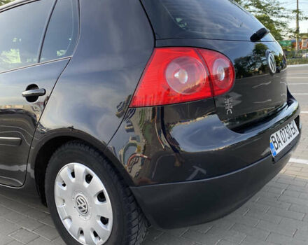 Черный Фольксваген Гольф, объемом двигателя 1.6 л и пробегом 300 тыс. км за 6200 $, фото 4 на Automoto.ua