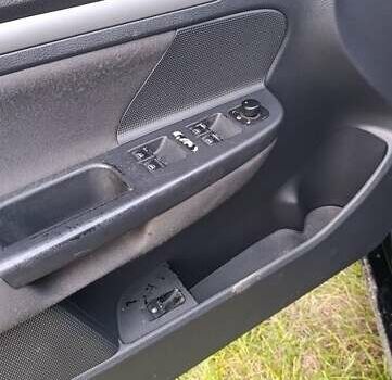 Чорний Фольксваген Гольф, об'ємом двигуна 2 л та пробігом 273 тис. км за 5400 $, фото 3 на Automoto.ua