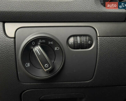 Черный Фольксваген Гольф, объемом двигателя 1.4 л и пробегом 270 тыс. км за 5049 $, фото 17 на Automoto.ua