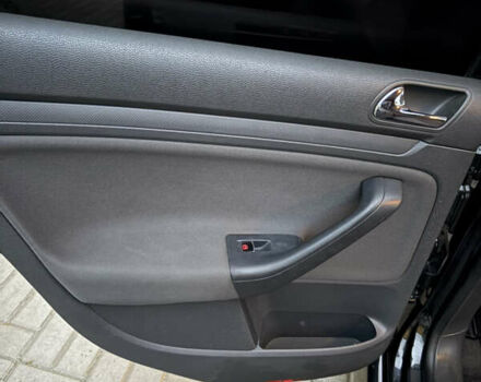 Чорний Фольксваген Гольф, об'ємом двигуна 1.6 л та пробігом 217 тис. км за 6000 $, фото 16 на Automoto.ua