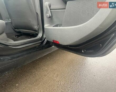 Черный Фольксваген Гольф, объемом двигателя 1.4 л и пробегом 225 тыс. км за 4500 $, фото 12 на Automoto.ua