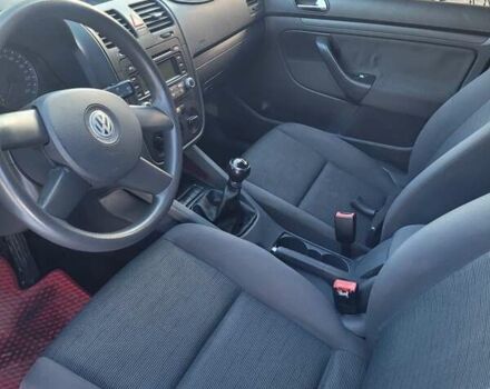 Черный Фольксваген Гольф, объемом двигателя 1.6 л и пробегом 298 тыс. км за 4200 $, фото 4 на Automoto.ua