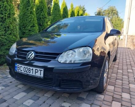 Черный Фольксваген Гольф, объемом двигателя 1.6 л и пробегом 223 тыс. км за 6400 $, фото 1 на Automoto.ua