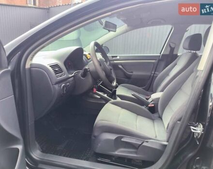 Чорний Фольксваген Гольф, об'ємом двигуна 1.39 л та пробігом 280 тис. км за 5600 $, фото 39 на Automoto.ua