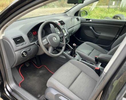 Черный Фольксваген Гольф, объемом двигателя 1.4 л и пробегом 175 тыс. км за 4950 $, фото 13 на Automoto.ua