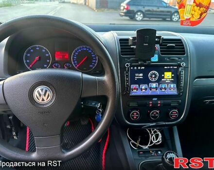 Черный Фольксваген Гольф, объемом двигателя 1.6 л и пробегом 200 тыс. км за 6000 $, фото 6 на Automoto.ua