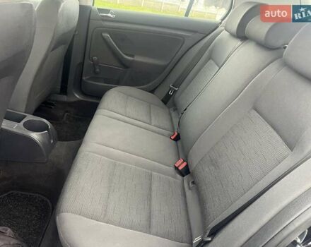 Черный Фольксваген Гольф, объемом двигателя 1.4 л и пробегом 225 тыс. км за 4500 $, фото 9 на Automoto.ua