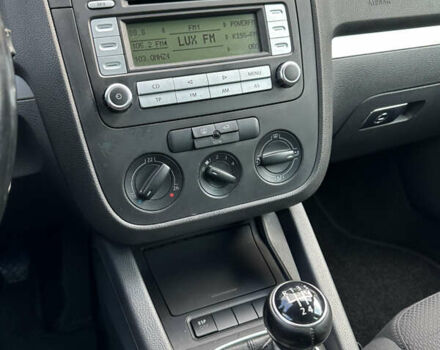 Чорний Фольксваген Гольф, об'ємом двигуна 1.6 л та пробігом 236 тис. км за 6000 $, фото 9 на Automoto.ua