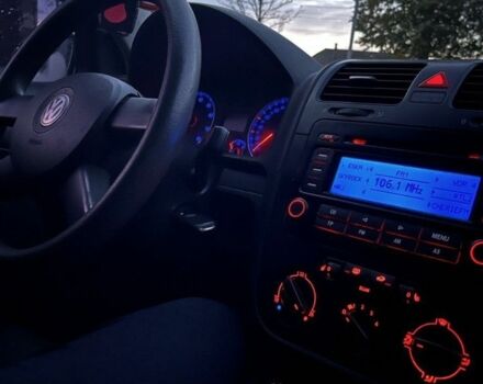 Черный Фольксваген Гольф, объемом двигателя 1.6 л и пробегом 250 тыс. км за 5500 $, фото 2 на Automoto.ua