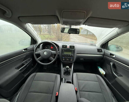 Чорний Фольксваген Гольф, об'ємом двигуна 1.4 л та пробігом 256 тис. км за 5800 $, фото 13 на Automoto.ua