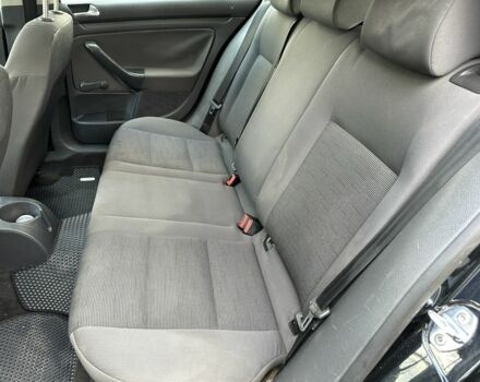 Фольксваген Гольф 2005 в Немирове на Automoto.ua Черный Фольксваген Гольф, объемом двигателя 1.9 л и пробегом 350 тыс. км за 5450 $, фото 12 на Automoto.ua