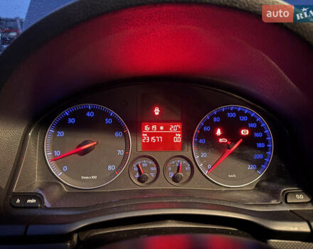 Чорний Фольксваген Гольф, об'ємом двигуна 1.39 л та пробігом 231 тис. км за 5500 $, фото 6 на Automoto.ua