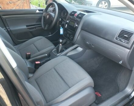 Черный Фольксваген Гольф, объемом двигателя 0 л и пробегом 215 тыс. км за 5600 $, фото 4 на Automoto.ua