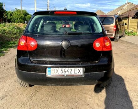 Черный Фольксваген Гольф, объемом двигателя 1.6 л и пробегом 294 тыс. км за 5200 $, фото 4 на Automoto.ua