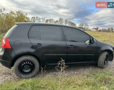 Черный Фольксваген Гольф, объемом двигателя 1.39 л и пробегом 121 тыс. км за 5150 $, фото 17 на Automoto.ua