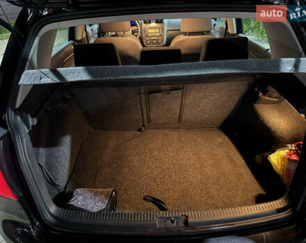 Чорний Фольксваген Гольф, об'ємом двигуна 1.4 л та пробігом 256 тис. км за 5800 $, фото 16 на Automoto.ua