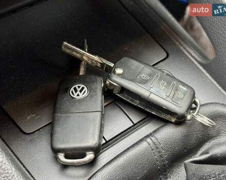Черный Фольксваген Гольф, объемом двигателя 1.4 л и пробегом 197 тыс. км за 5500 $, фото 38 на Automoto.ua