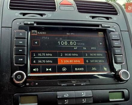 Черный Фольксваген Гольф, объемом двигателя 1.6 л и пробегом 210 тыс. км за 7299 $, фото 42 на Automoto.ua